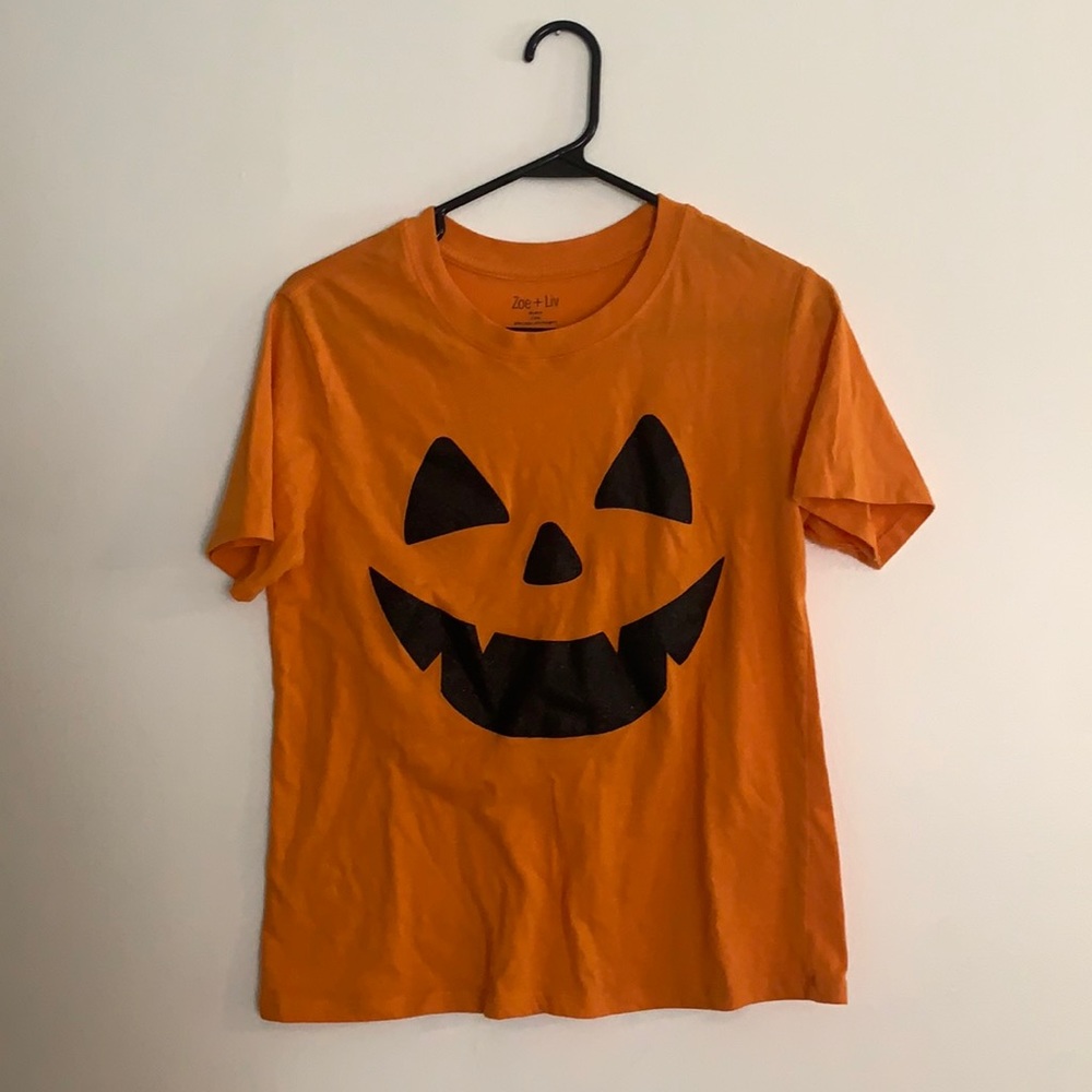 Sparkly Jack-o-lantern tshirt.